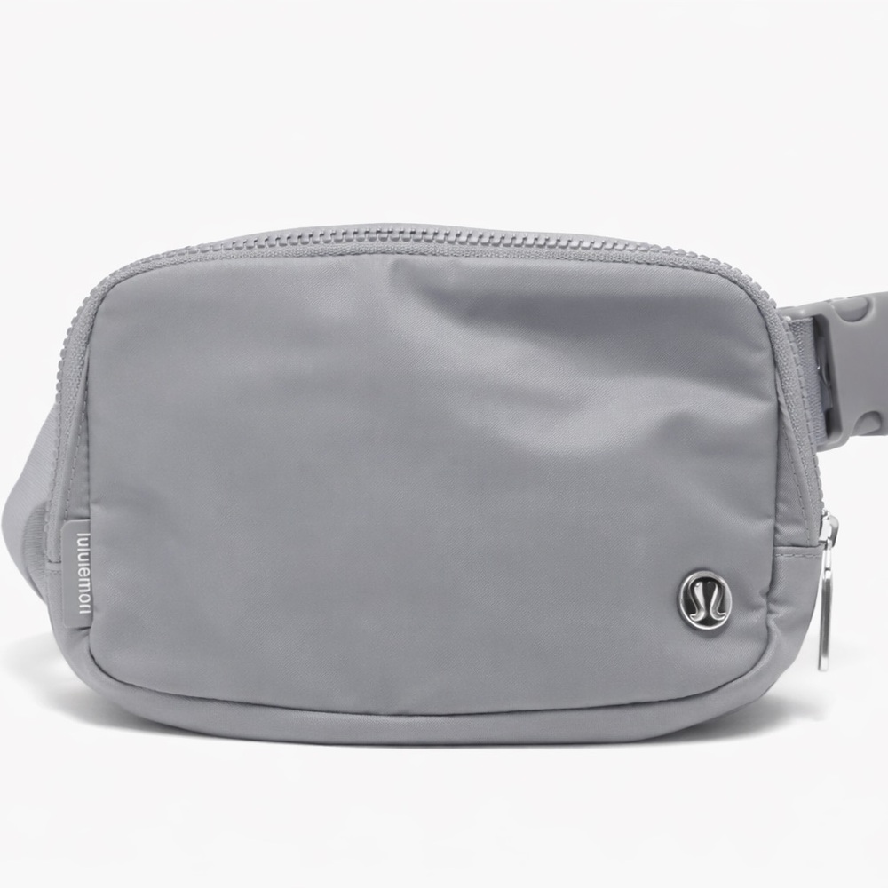 Lululemon Everywhere Belt Bag 1L Gray | Excellent Condition